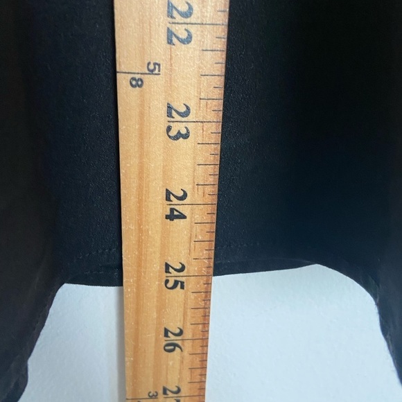 Torrid Women's Top Size 1X Babydoll V-Neck Color Black Stretch Sleeveless - Picture 5 of 8